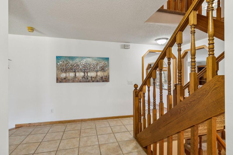 5929 Oxford St N, Shoreview, MN 55126