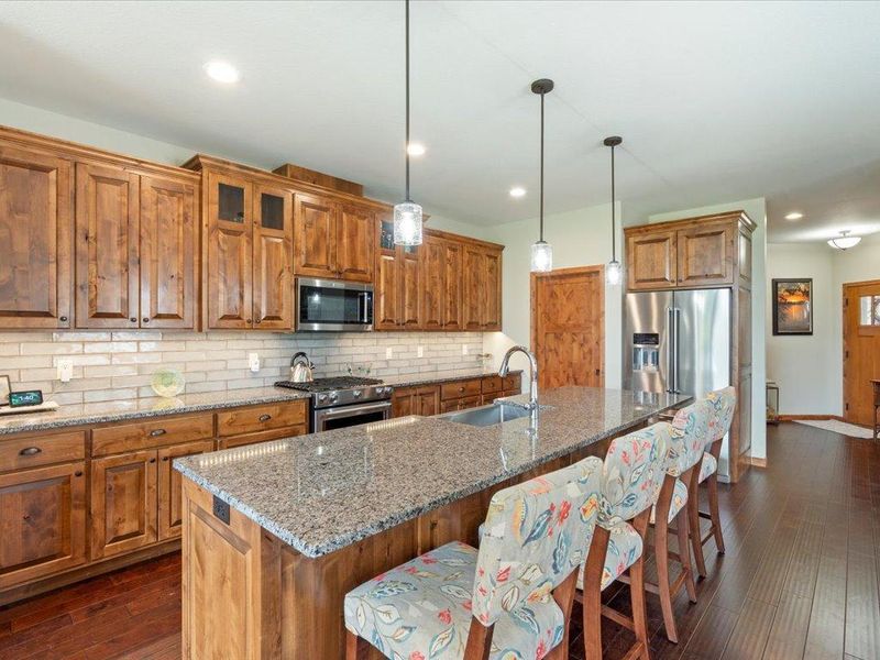 7496 Fairway Ln, Breezy Point, MN 56472