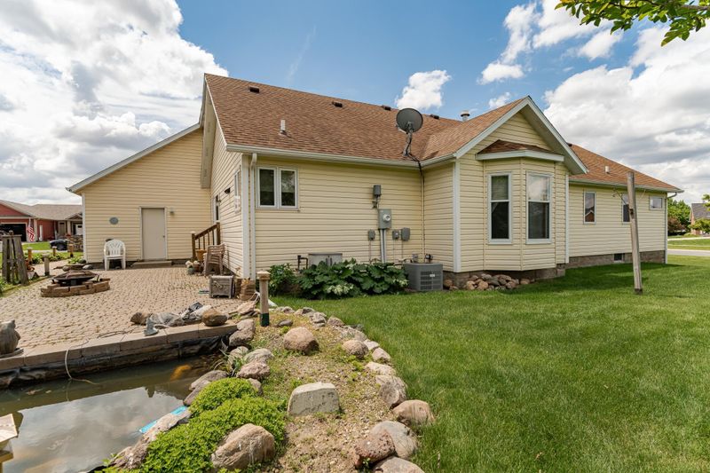 1218 6th St NW, Dodge Center, MN 55927