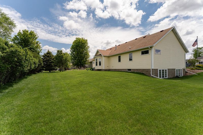 1218 6th St NW, Dodge Center, MN 55927