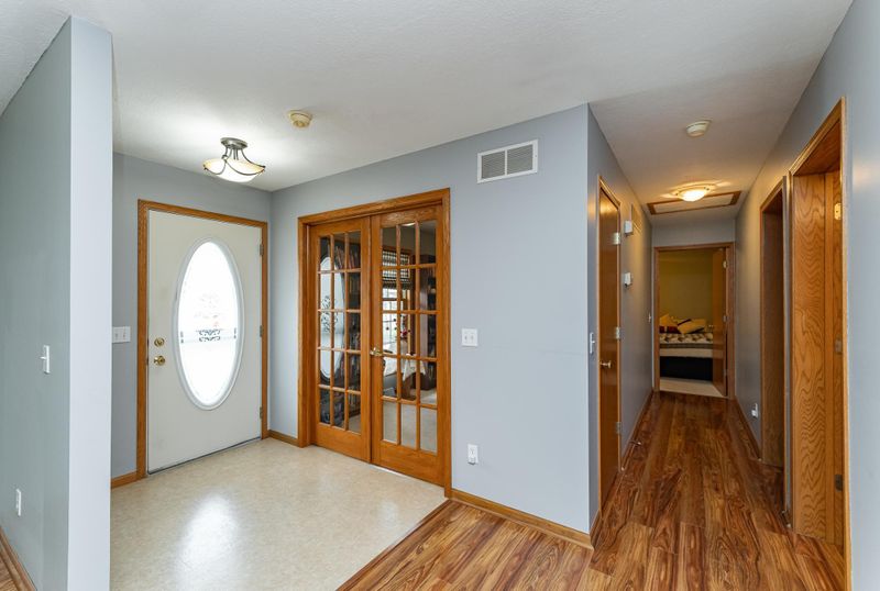 1218 6th St NW, Dodge Center, MN 55927