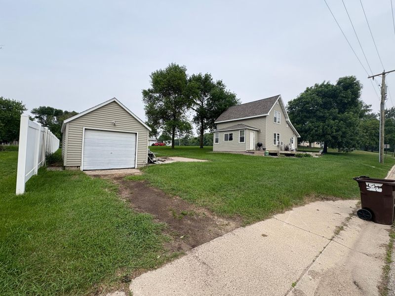 104 5 St S, Danvers, MN 56231