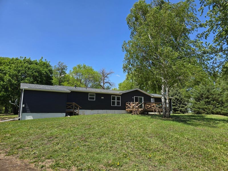 68005 County Road 3, Fairfax, MN 55332