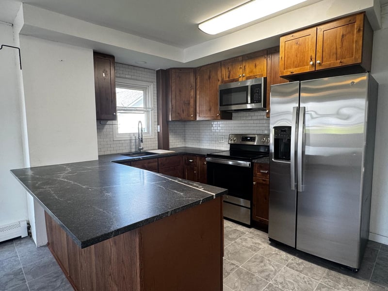 20 2nd Ave SE, Young America, MN 55397