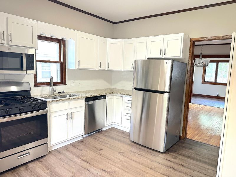607 9th St NW, Austin, MN 55912