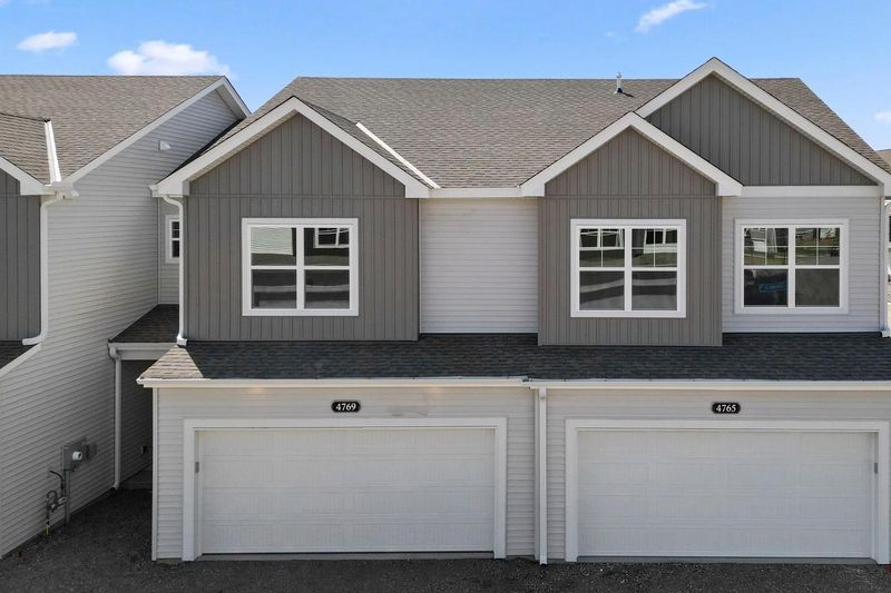 4769 Junegrass Ln, Minnetrista, MN 55331