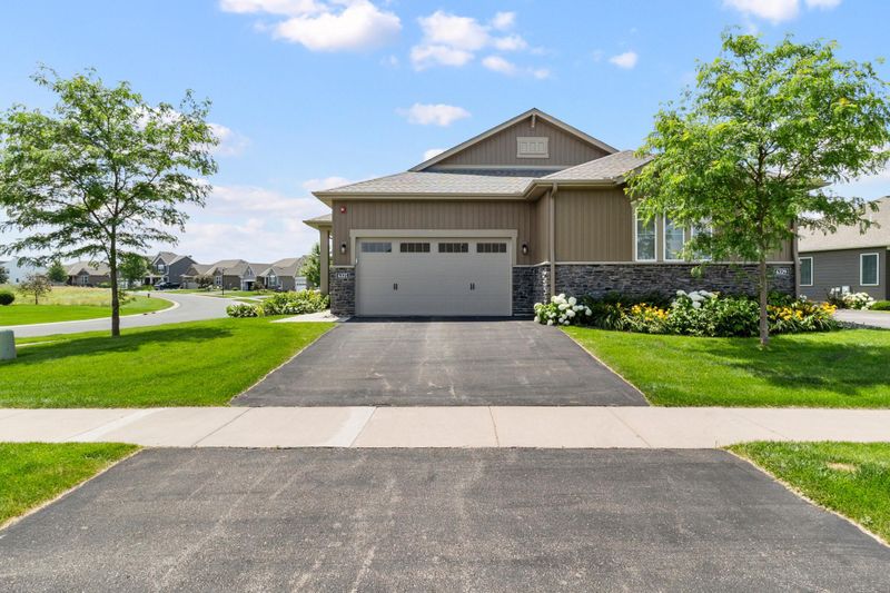 6325 W 133rd St, Savage, MN 55378