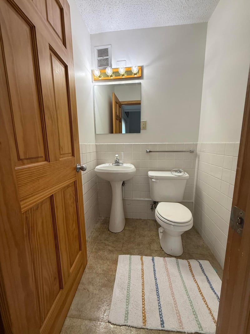 1531 American Blvd E #108, Bloomington, MN 55425