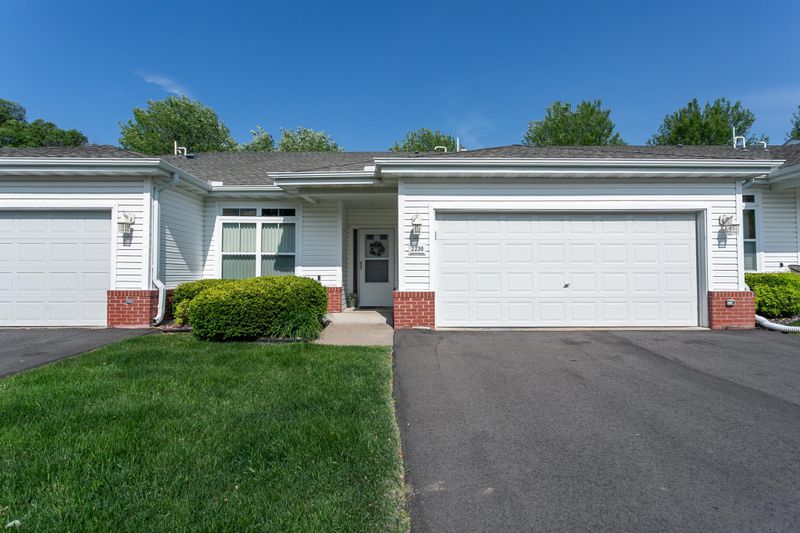 2230 Lower Afton Rd E, Saint Paul, MN 55119