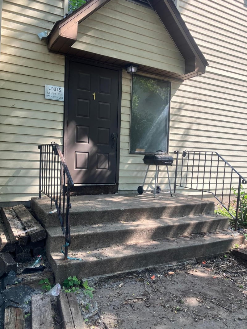 1365 Arkwright St #101, Saint Paul, MN 55130