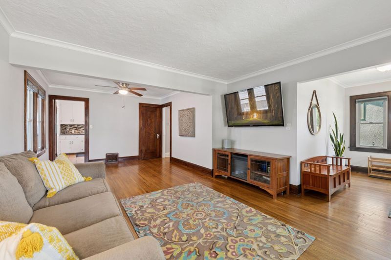 4636 Clinton Ave, Minneapolis, MN 55419