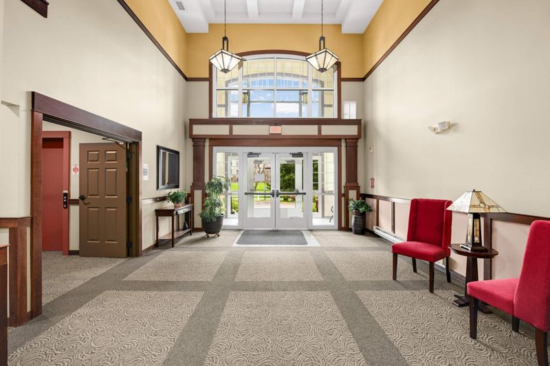 5445 Boone Ave N #114, New Hope, MN 55428