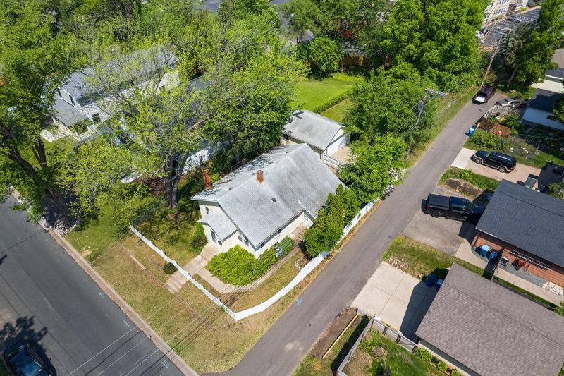 2245 8th St, White Bear Lake, MN 55110