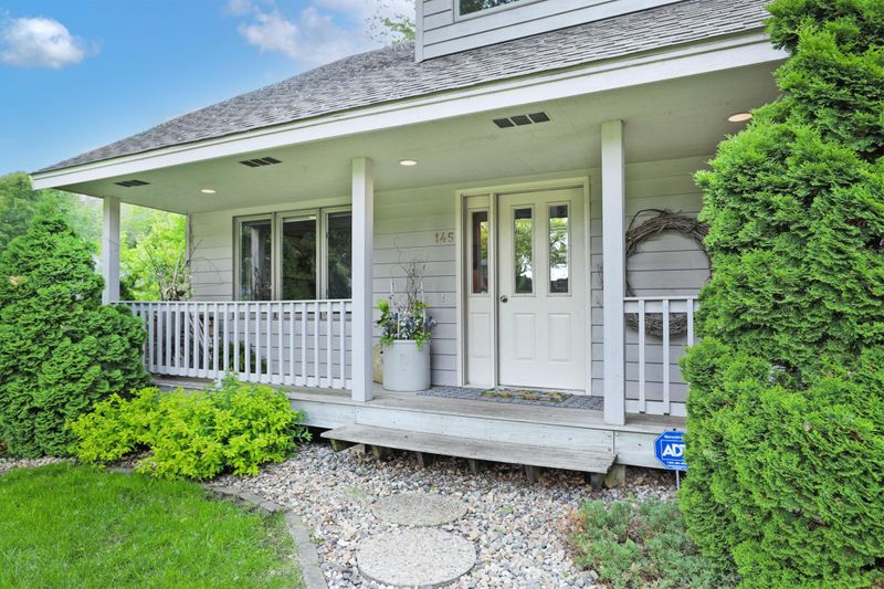 145 Valley View Pl, Owatonna, MN 55060