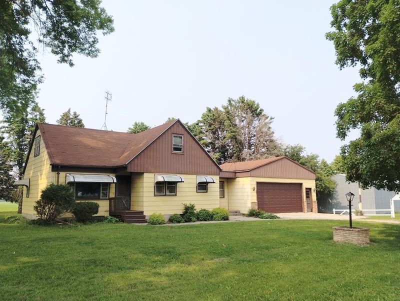 29750 State Highway 4, Sleepy Eye, MN 56085
