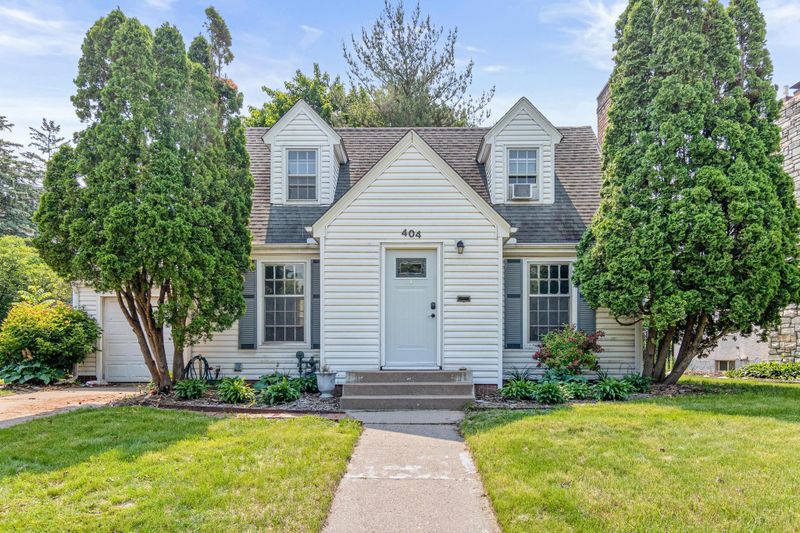404 Johnson Pw, Saint Paul, MN 55106