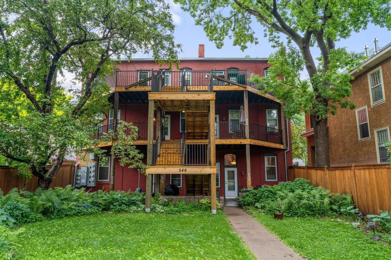 546 Laurel Ave #6, Saint Paul, MN 55102