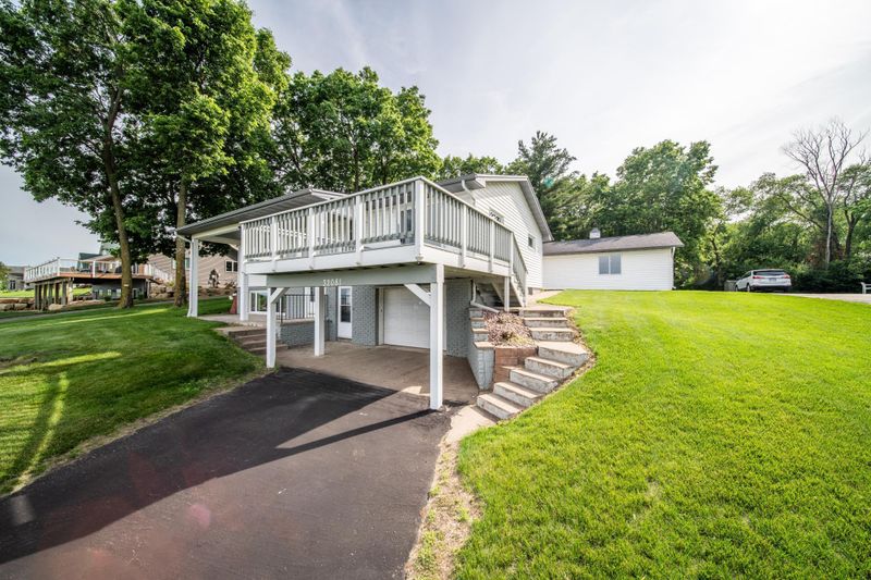 32081 Lakeview Dr, Lake City, MN 55041