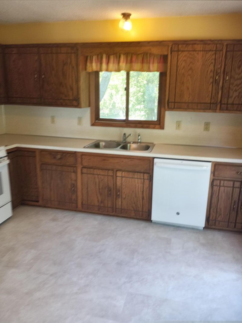 10958 Robinson Dr NW, Coon Rapids, MN 55433
