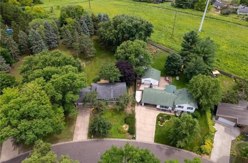 8563 72nd St S, Cottage Grove, MN 55016