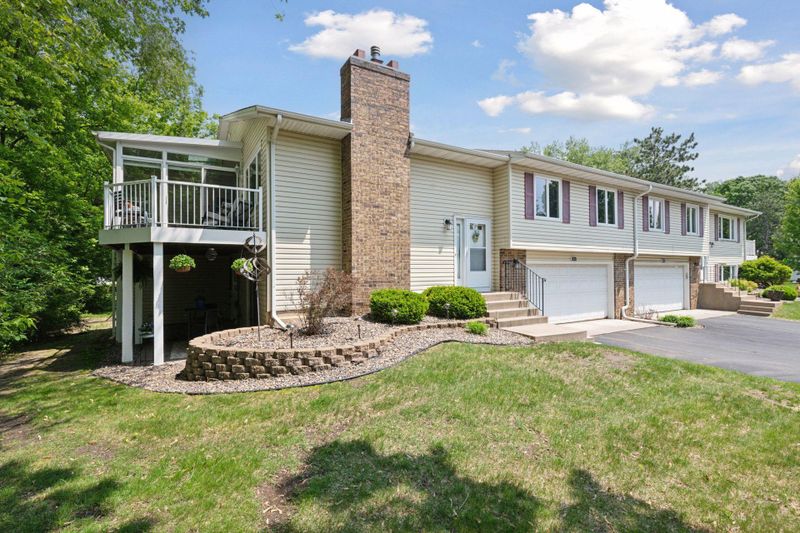 9946 Cavell Ave S, Bloomington, MN 55438