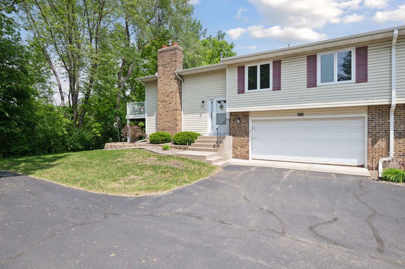9946 Cavell Ave S, Bloomington, MN 55438