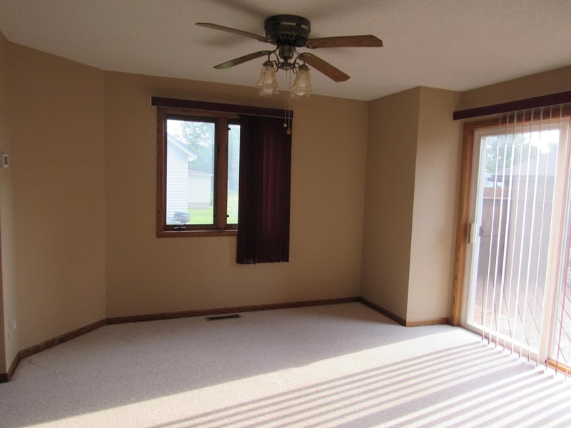 457 Rohrer St, Round Lake, MN 56167