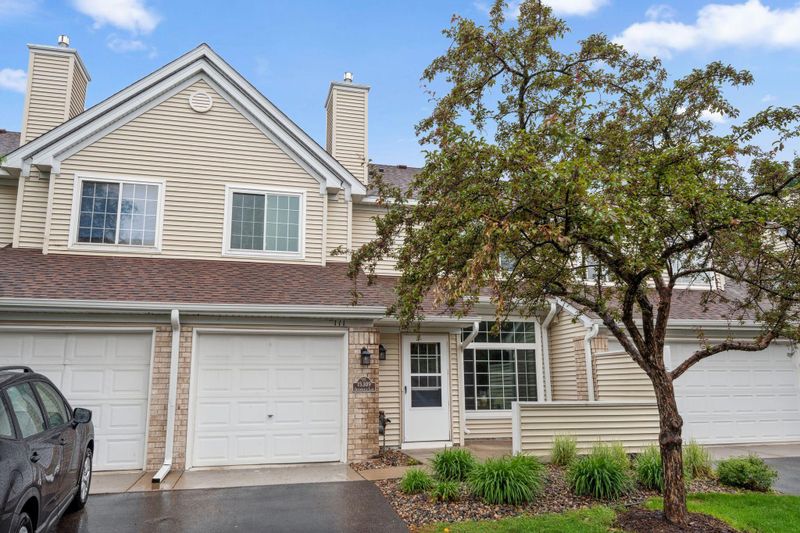 15309 Greenhaven Ln #111, Burnsville, MN 55306