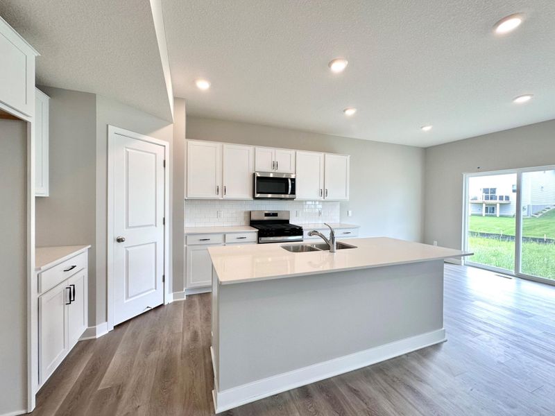 222 Snowdrop Trl, Waconia, MN 55387