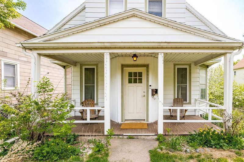 714 E 5th St, Duluth, MN 55805