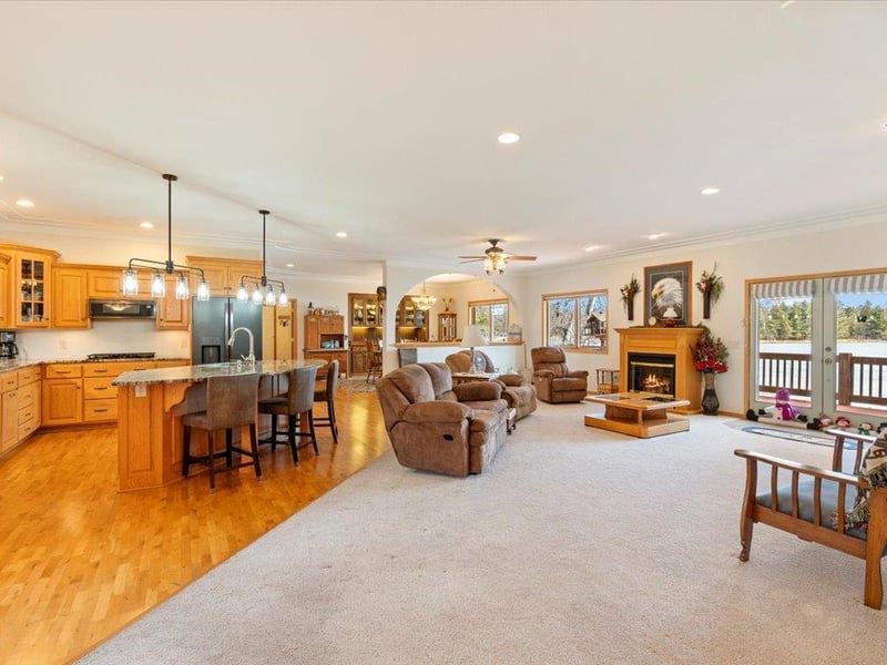 9174 Aloha Ln, Pequot Lakes, MN 56472