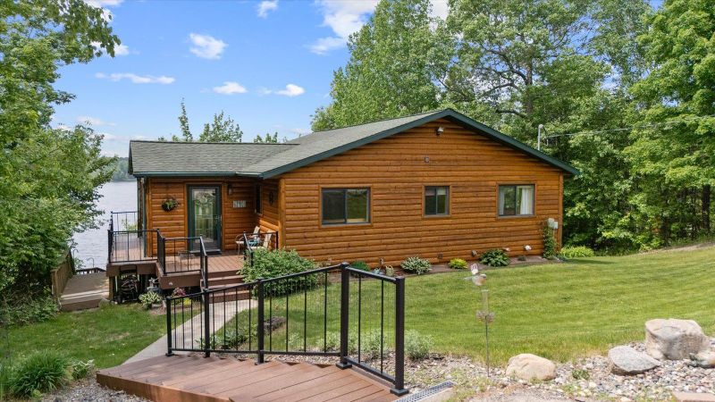 35649 Hill Dr, Grand Rapids, MN 55744