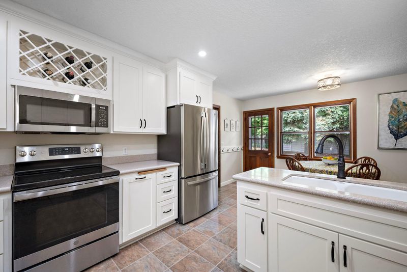 135 Glen Creek Rd NE, Fridley, MN 55432