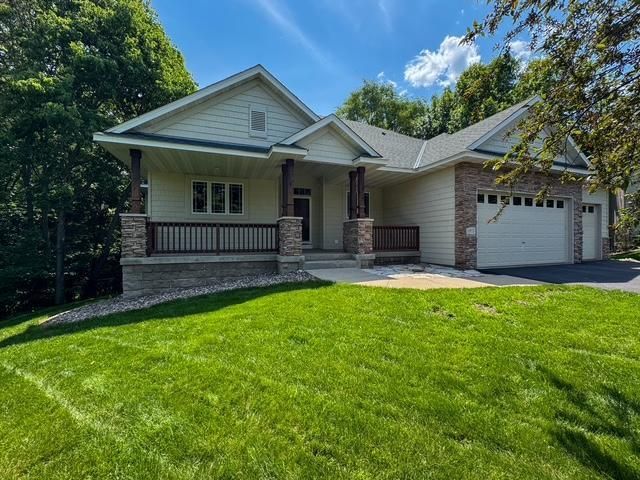 1973 Raspberry Ln, Shakopee, MN 55379