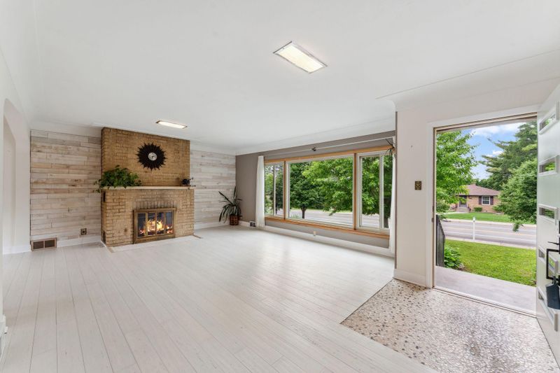 3201 Silver Lake Rd NE, Saint Anthony, MN 55418
