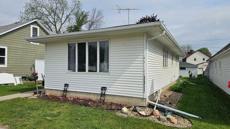 306 Main St, West Concord, MN 55985