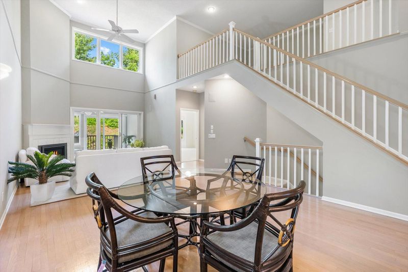 5555 W 70th St, Edina, MN 55439