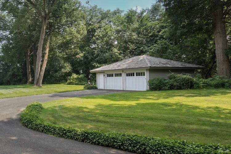 2610 W Lafayette Rd, Orono, MN 55331
