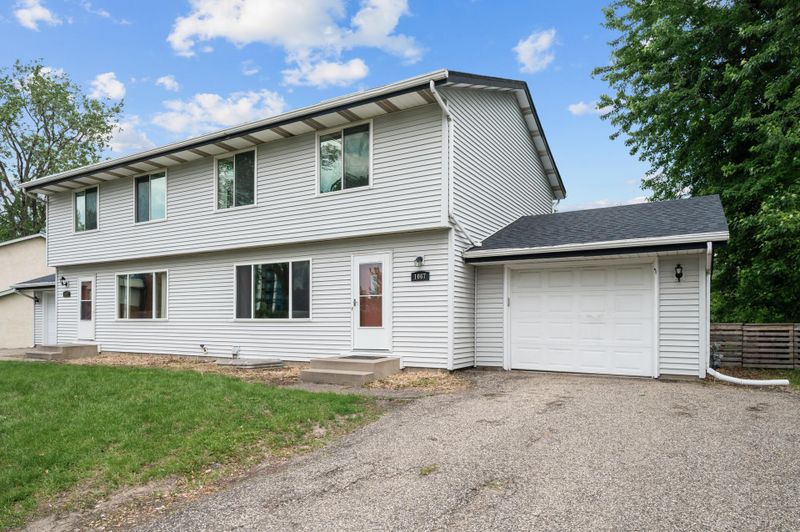 1077 Thorndale Ave, New Brighton, MN 55112