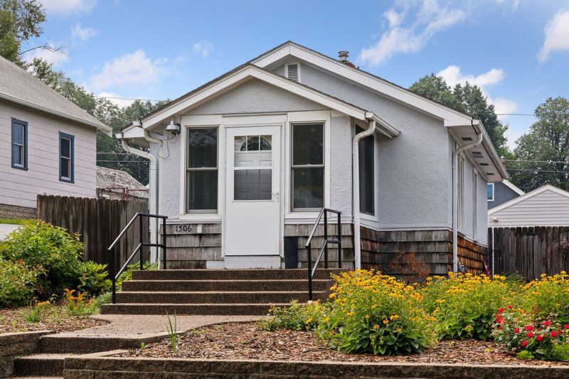 1506 Carroll Ave, Saint Paul, MN 55104