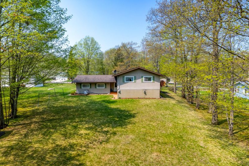 33240 Gary Dr, Grand Rapids, MN 55744