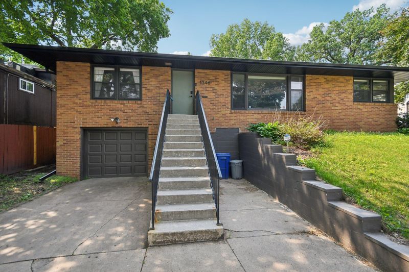 1346 Como Ave, Saint Paul, MN 55108