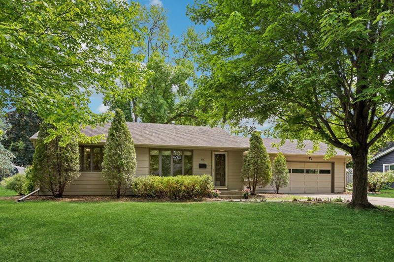 12 Park Dr, Northfield, MN 55057