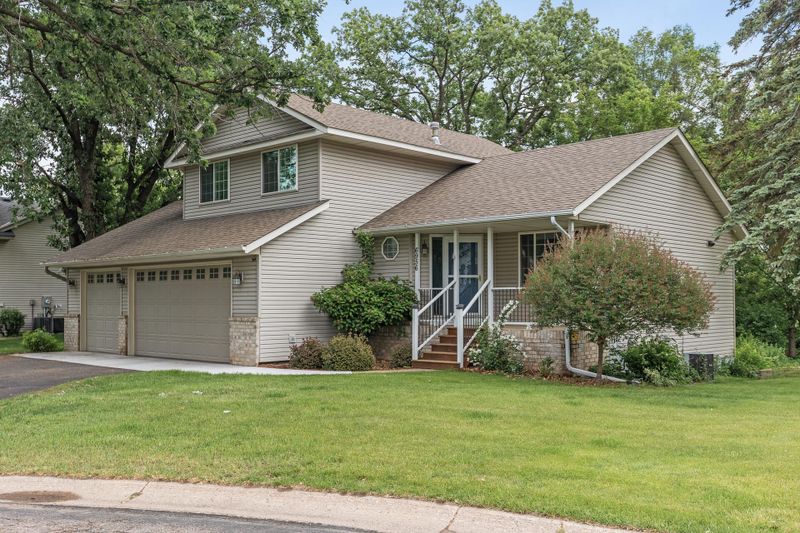6956 Delarosa Ct, Inver Grove Heights, MN 55076