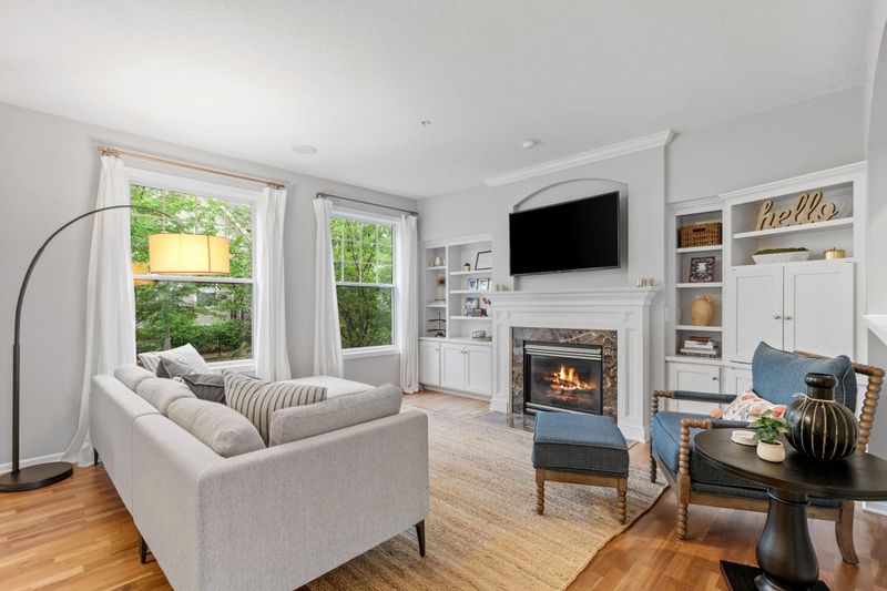 8306 Labont Way, Eden Prairie, MN 55344