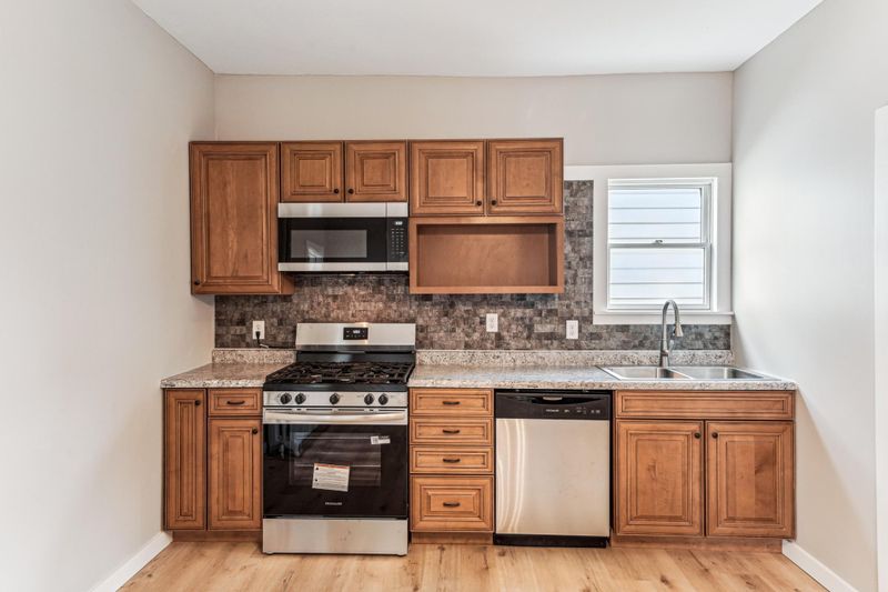 212 W Alden St, Arlington, MN 55307