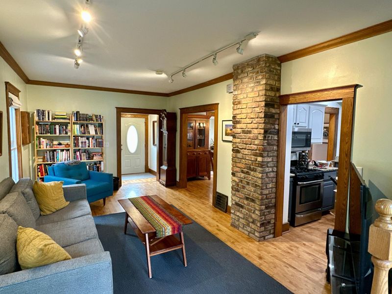 3554 35th Ave S, Minneapolis, MN 55406