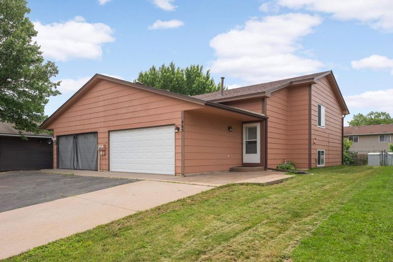 465 Tiffany Dr, Hastings, MN 55033