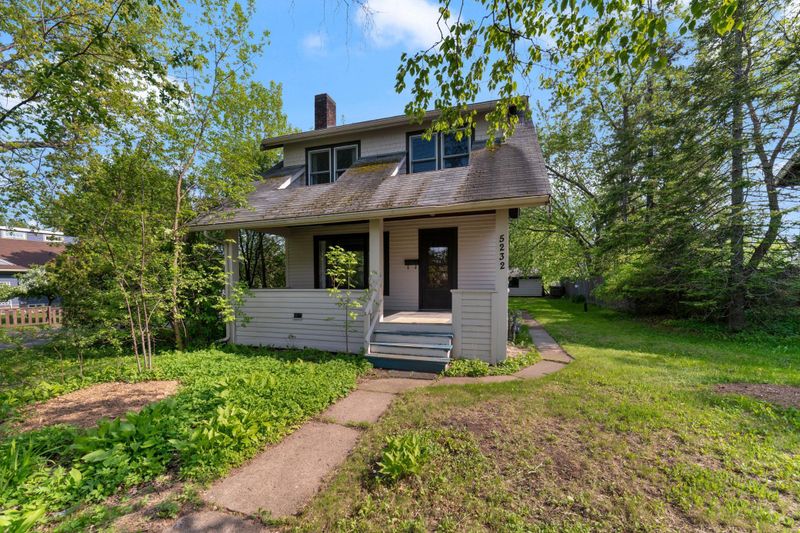 5232 Tioga St, Duluth, MN 55804