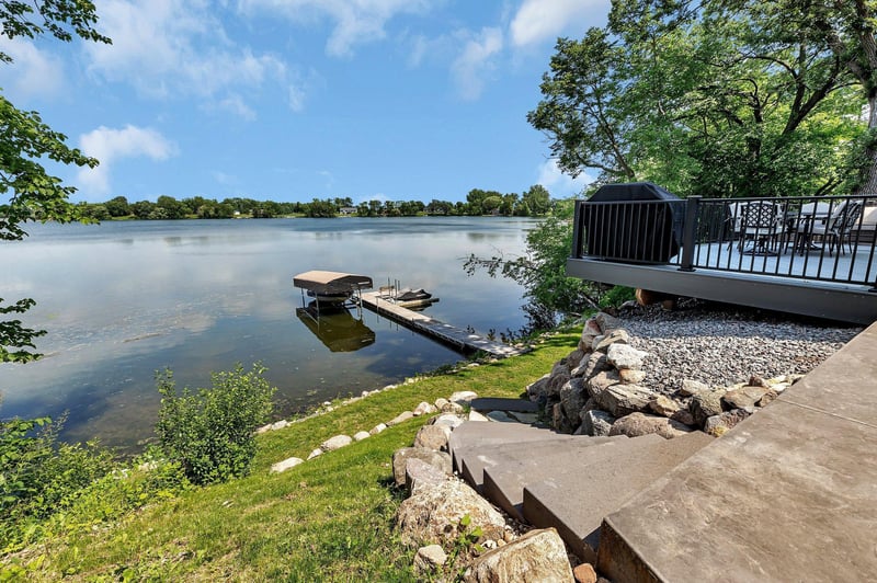 565 Brooks Lake Rd NW, Cokato, MN 55321